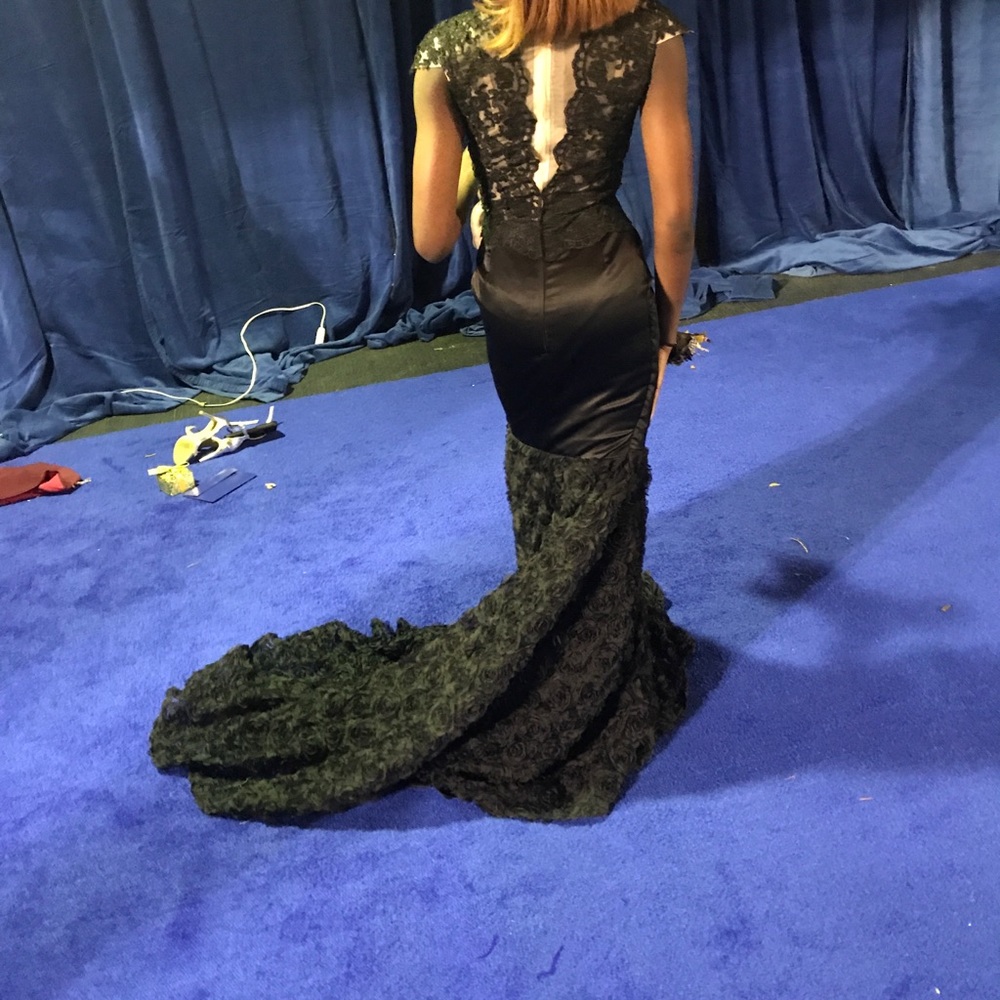 Prom dress - Picture 2 of 2